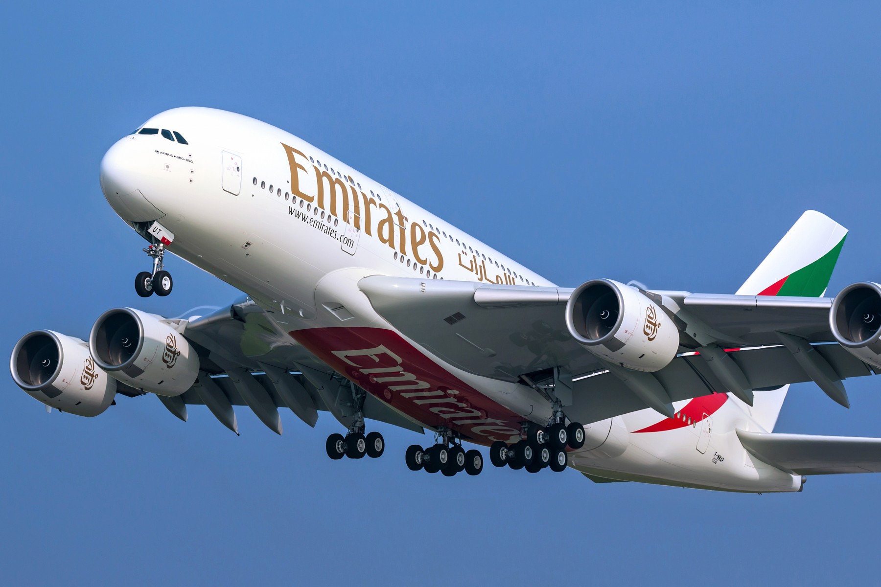 Flights UK to Minneapolis: Travel Routes & Flight Info