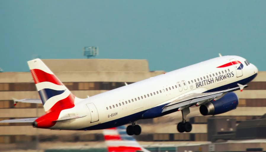 Hong Kong Flight Deals from UK: Best Months to Book