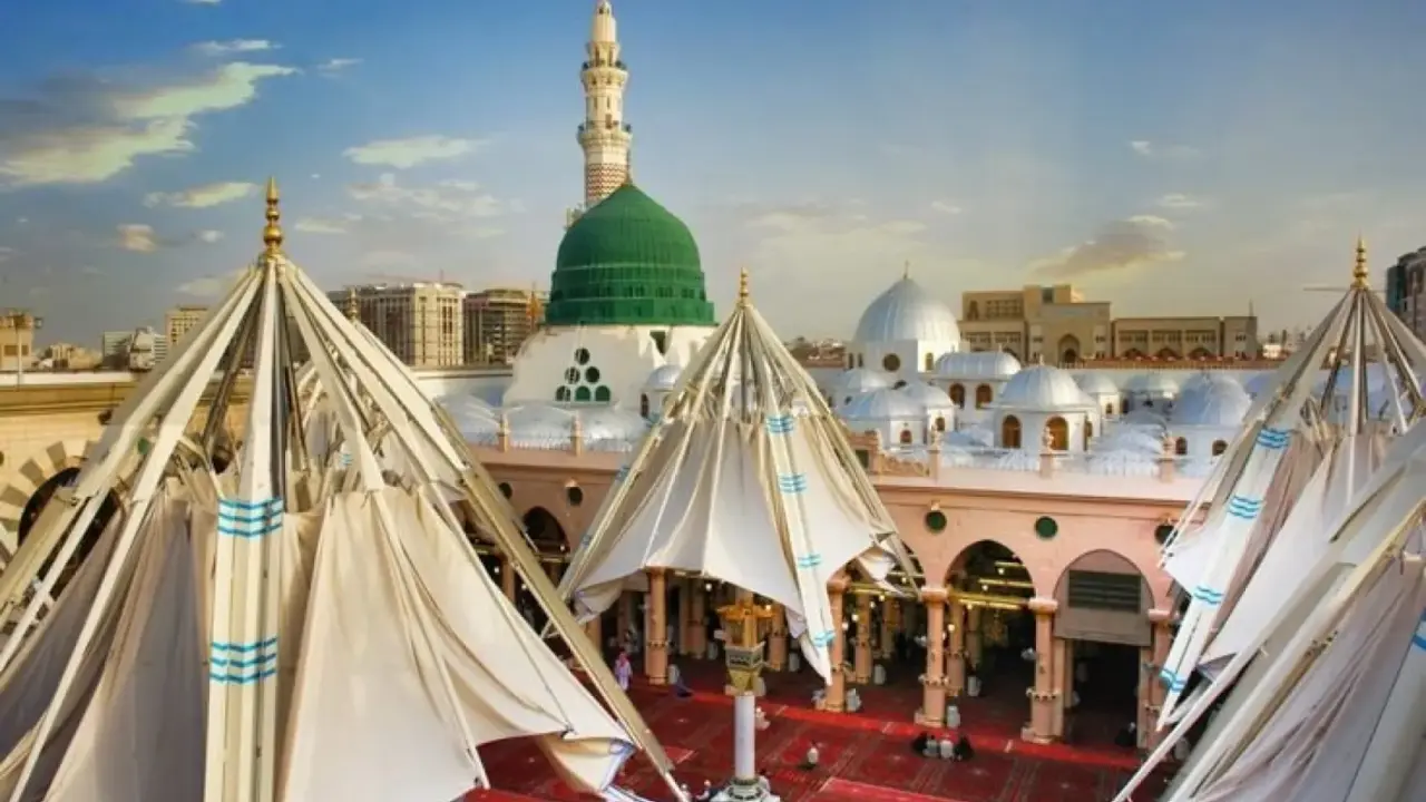 Smooth Transfers: Essential Tips for Your Umrah Journey