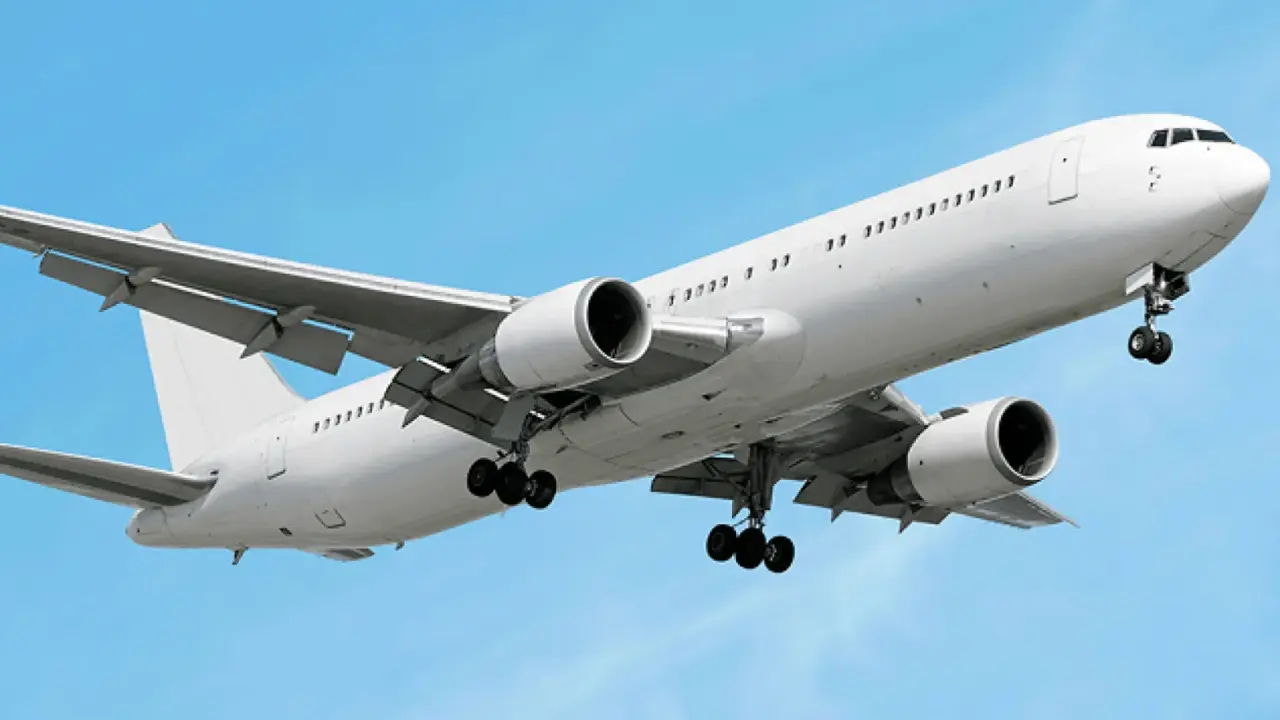 Best Times to Book Flights to Lagos on a Budget